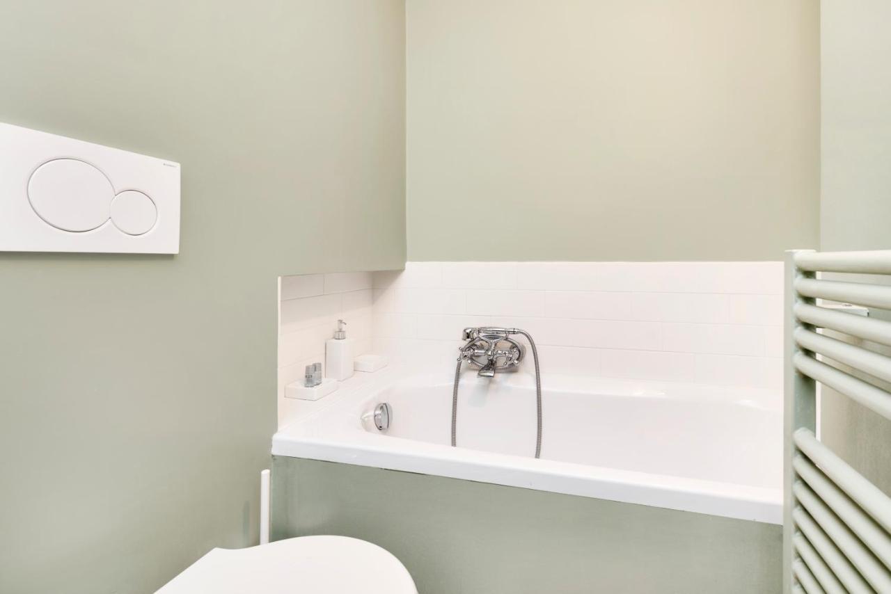 Campo De' Fiori Apartment Рим Екстер'єр фото
