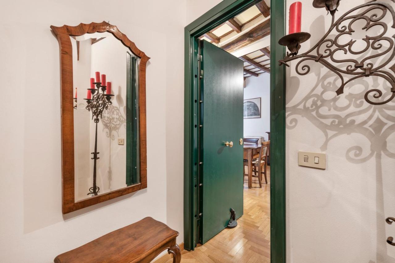 Campo De' Fiori Apartment Рим Екстер'єр фото